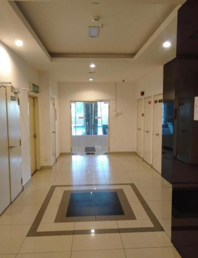 Kb Wakaf Che Yeh Apartment コタバル エクステリア 写真