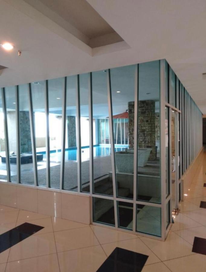 Kb Wakaf Che Yeh Apartment コタバル エクステリア 写真